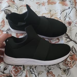 Steve Madden sneakers